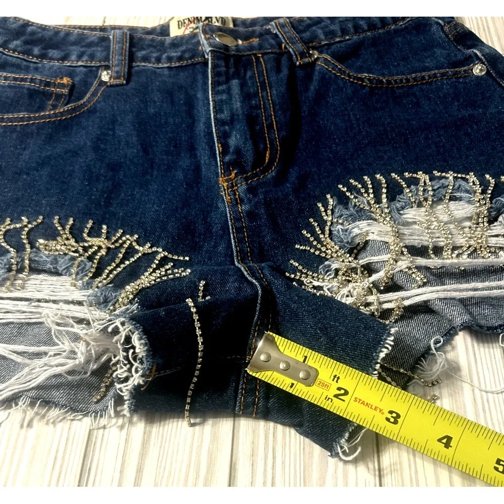 NWT Denim Blvd Bedazzled Distressed Bling Dark‎ Denim Shorts Blue Size SMALL